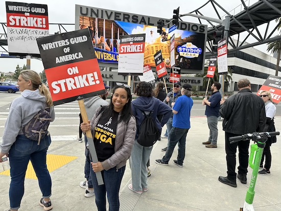 Supporting Striking Writers