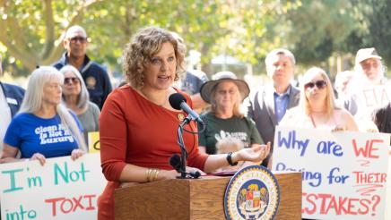 Assemblywoman Pilar Schiavo Hosts Press Conference On Health Impacts From Chiquita Canyon Landfill