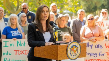 Assemblywoman Pilar Schiavo Hosts Press Conference On Health Impacts From Chiquita Canyon Landfill
