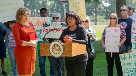 Assemblywoman Pilar Schiavo Hosts Press Conference On Health Impacts From Chiquita Canyon Landfill