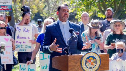 Assemblywoman Pilar Schiavo Hosts Press Conference On Health Impacts From Chiquita Canyon Landfill