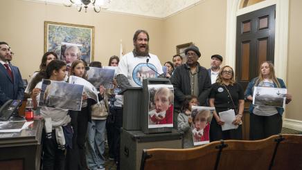 Assemblywoman Schiavo and Local Residents Demand Action on Chiquita Canyon Landfill Crisis