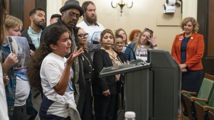 Assemblywoman Schiavo and Local Residents Demand Action on Chiquita Canyon Landfill Crisis